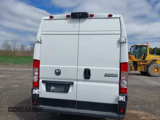 2025 Ram ProMaster Cargo Tradesman with VIN 3C6MRVJG3SE504821, listed as a IAAI auction lot 42150693 with 10,828 mi miles and . Bid and sale history available at DreamBid. Image 17.
