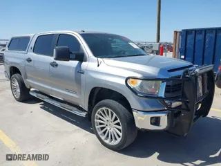 2014 Toyota Tundra 4WD Truck SR5 with VIN 5TFDW5F11EX401181, listed as a IAAI auction lot 41828233 with 228,722 mi miles. Bid and sale history available at carsss.com. Image 1.