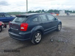 2007 Dodge Caliber SXT z VIN 1B3HB48B17D367875, wystawiony jako IAAI lot #42372746 z przebiegiem 125 519 mil mil oraz . Historia ofert i sprzedaży dostępna na DreamBid. Obrazek 4.