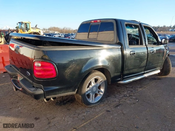 2001 Ford F-150 SuperCrew XLT with VIN 1FTRW07L21KB66211, listed as a IAAI auction lot 41286499 with 1 mi miles. Bid and sale history available at carsss.com. Image 4.