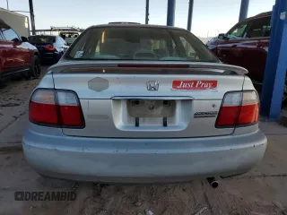 1997 Honda Accord Special Edition z VIN 1HGCD5603VA135630, wystawiony jako Copart lot #57807945 z przebiegiem 202 533 mil mil oraz Szkoda całkowita • Salvage title. Historia ofert i sprzedaży dostępna na DreamBid. Obrazek 6.