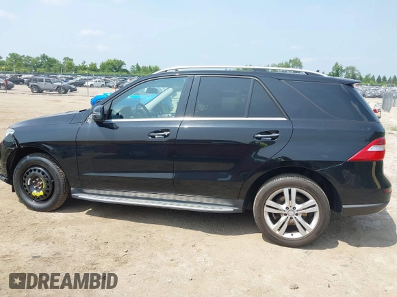 2014 Mercedes-Benz M 350 with VIN 4JGDA5HB9EA418457, listed as a IAAI auction lot 42403893 with 161,206 mi miles and . Bid and sale history available at DreamBid. Image 14.