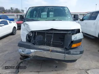 2019 GMC Savana Cargo with VIN 1GTW7AFGXK1220517, listed as a IAAI auction lot 41547025 with 131,264 mi miles. Bid and sale history available at carsss.com. Image 13.