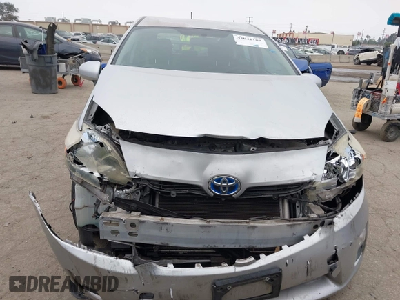 2011 Toyota Prius I with VIN JTDKN3DU5B0261149, listed as a IAAI auction lot 42041188 with 190,787 mi miles. Bid and sale history available at carsss.com. Image 12.