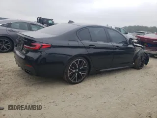 2021 BMW 5 Series M550i xDrive z VIN WBA13BK0XMCF46927, wystawiony jako Copart lot #72636684 z przebiegiem 31 044 mil mil oraz Czysty tytuł • Clean title. Historia ofert i sprzedaży dostępna na DreamBid. Obrazek 3.