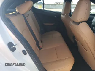 2024 Lexus UX 250h Premium z VIN JTHP9JBH0R2079022, wystawiony jako Copart lot #80049064 z przebiegiem Nie podano mil oraz Szkoda całkowita • Salvage title. Historia ofert i sprzedaży dostępna na DreamBid. Obrazek 10.