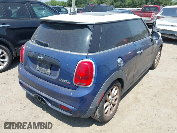 2015 MINI Hardtop S z VIN WMWXP7C59F2A35983, wystawiony jako IAAI lot #42303948 z przebiegiem 100 492 mil mil oraz . Historia ofert i sprzedaży dostępna na DreamBid. Obrazek 4.