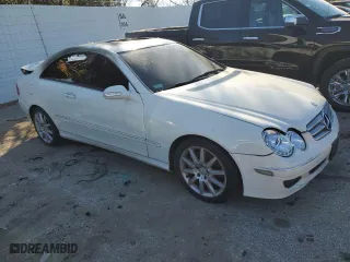 2007 Mercedes-Benz CLK-Class 3.5L with VIN WDBTJ56H67F223377, listed as a Copart auction lot 48477324 with 0 mi miles and Salvage Title. Bid and sale history available at carsss.com. Image 4.