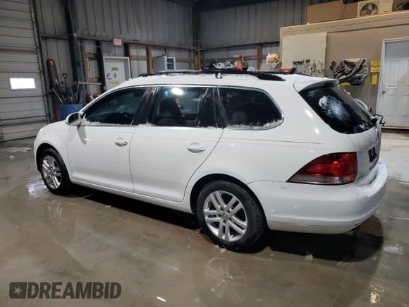 2014 Volkswagen Jetta SportWagen TDI w/Sunroof with VIN 3VWPL7AJ6EM614316, listed as a Copart auction lot 45187755 with 39,788 mi miles and Salvage Title. Bid and sale history available at carsss.com. Image 2.
