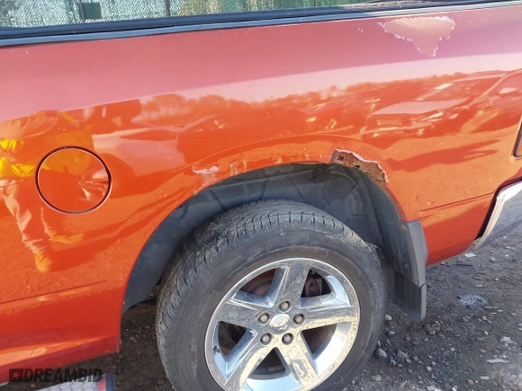 2009 Dodge Ram 1500 SLT with VIN 1D3HV18T39S731832, listed as a IAAI auction lot 42039890 with 176,812 mi miles. Bid and sale history available at carsss.com. Image 6.