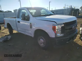 2019 Ford Super Duty F-250 SRW XL with VIN 1FTBF2A65KED83977, listed as a Copart auction lot 41537465 with 97,457 mi miles and Salvage Title. Bid and sale history available at carsss.com. Image 4.