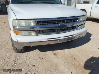 2003 Chevrolet Tahoe LS with VIN 1GNEC13Z43R282194, listed as a IAAI auction lot 41363024 with 207,135 mi miles. Bid and sale history available at carsss.com. Image 12.