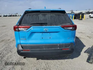 2019 Toyota RAV4 LE with VIN 2T3K1RFV6KW044628, listed as a Copart auction lot 47576745 with 21,388 mi miles and Salvage Title. Bid and sale history available at carsss.com. Image 6.