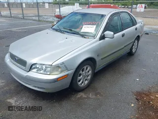 2002 Volvo S40 с VIN YV1VS295X2F817447, выставлен на аукционе IAAI как лот 42382547 с пробегом 206 718 миль миль и . История ставок и продаж доступна на DreamBid. Изображение 2.