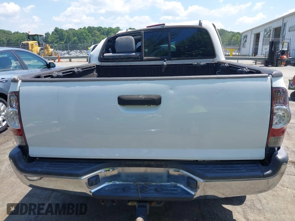 2015 Toyota Tacoma with VIN 3TMLU4EN1FM195626, listed as a IAAI auction lot 42571649 with 135,699 mi miles and . Bid and sale history available at DreamBid. Image 16.