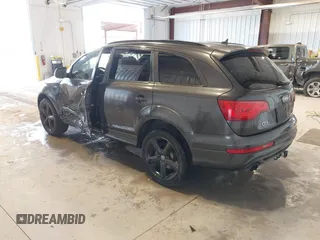 2015 Audi Q7 3.0T S line Prestige with VIN WA1DGAFE1FD014555, listed as a IAAI auction lot 41176881 with 149,546 mi miles. Bid and sale history available at carsss.com. Image 3.