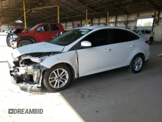 2018 Ford Focus SE z VIN 1FADP3F2XJL201515, wystawiony jako Copart lot #57585625 z przebiegiem 63 281 mil mil oraz Szkody całkowita. Historia ofert i sprzedaży dostępna na DreamBid. Obrazek 1.