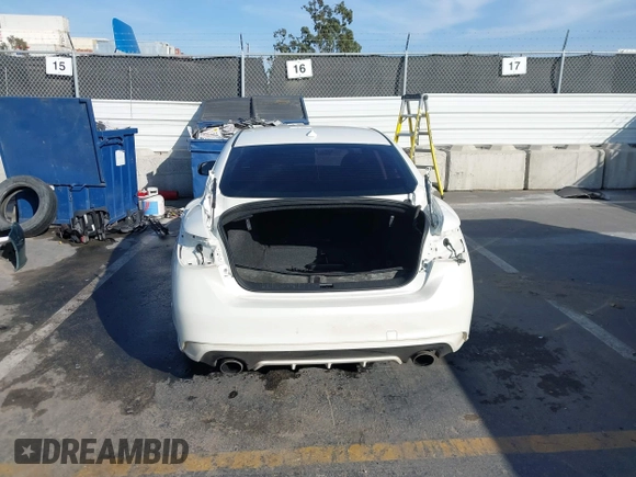 2018 Infiniti Q50 3.0t LUXE with VIN JN1EV7AP7JM358575, listed as a IAAI auction lot 41619592 with 47,520 mi miles. Bid and sale history available at carsss.com. Image 15.