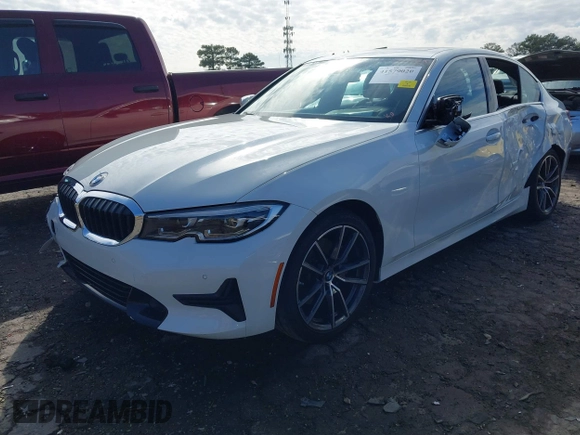 2022 BMW 3 Series 330i with VIN WBA5R1C01NFM20381, listed as a IAAI auction lot 41579020 with 37,874 mi miles. Bid and sale history available at carsss.com. Image 17.