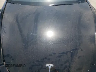 2025 Tesla Model 3 Long Range z VIN 5YJ3E1EA3SF975991, wystawiony jako Copart lot #55629765 z przebiegiem Nie podano mil oraz Szkoda całkowita • Salvage title. Historia ofert i sprzedaży dostępna na DreamBid. Obrazek 11.