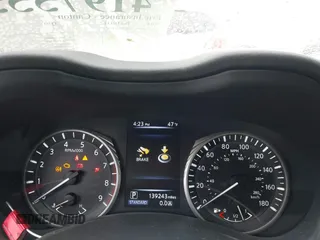 2018 Infiniti Q50 3.0t LUXE with VIN JN1EV7AR5JM441925, listed as a IAAI auction lot 41975558 with 139,243 mi miles. Bid and sale history available at carsss.com. Image 7.