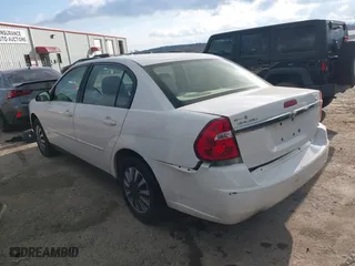 2006 Chevrolet Malibu LS w/1LS with VIN 1G1ZS51F56F245473, listed as a IAAI auction lot 38654238 with 202,950 mi miles. Bid and sale history available at carsss.com. Image 3.