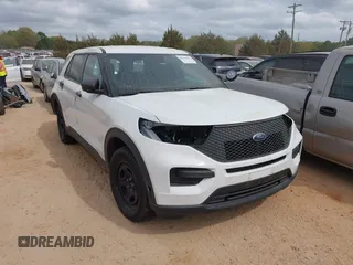 2022 Ford Police Interceptor Utility z VIN 1FM5K8AB4NGA07672, wystawiony jako IAAI lot #41918544 z przebiegiem 47 598 mil mil oraz . Historia ofert i sprzedaży dostępna na DreamBid. Obrazek 1.