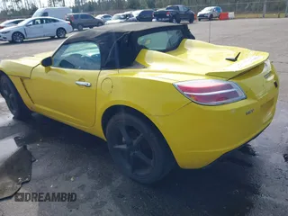 2008 Saturn Sky z VIN 1G8MB35B28Y121613, wystawiony jako IAAI lot #41507956 z przebiegiem 195 378 mil mil oraz . Historia ofert i sprzedaży dostępna na DreamBid. Obrazek 3.