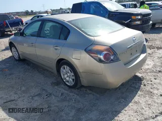 2009 Nissan Altima 2.5 S with VIN 1N4AL21E69N445043, listed as a IAAI auction lot 42141999 with 156,010 mi miles. Bid and sale history available at carsss.com. Image 3.