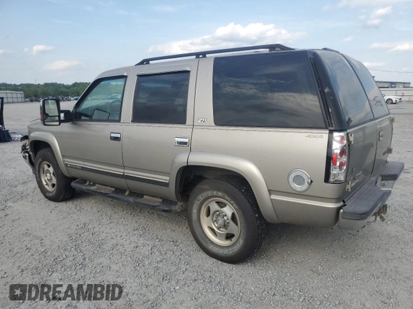 2000 Chevrolet Tahoe Z71 with VIN 1GNEK13R7YR189177, listed as a Copart auction lot 56830725 with 308,270 mi miles and Salvage title. Bid and sale history available at DreamBid. Image 2.