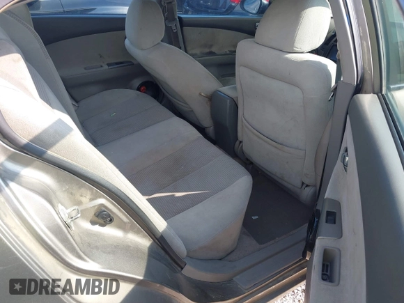 2000 Toyota Avalon XL z VIN 4T1BF28B2YU048155, wystawiony jako IAAI lot #42350570 z przebiegiem 254 043 mil mil oraz . Historia ofert i sprzedaży dostępna na DreamBid. Obrazek 8.