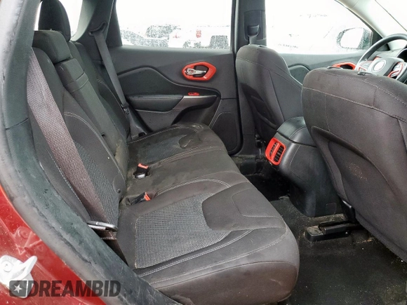 2019 Jeep Cherokee Latitude with VIN 1C4PJMCB5KD337646, listed as a Copart auction lot 58588455 with 120,845 mi miles and Salvage title. Bid and sale history available at DreamBid. Image 11.