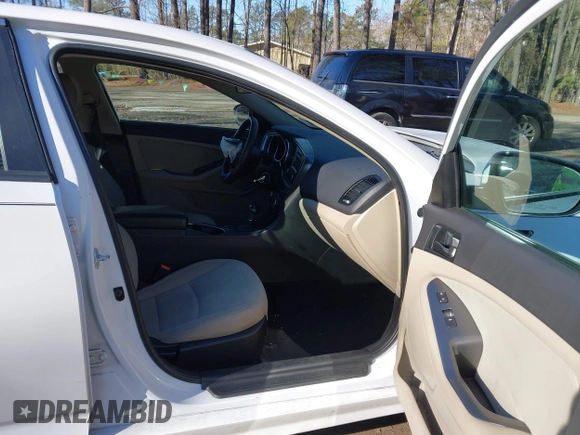 2015 Kia Optima LX with VIN 5XXGM4A79FG367783, listed as a IAAI auction lot 41357754 with 130,197 mi miles and . Bid and sale history available at DreamBid. Image 5.