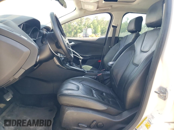 2017 Ford Focus Titanium с VIN 1FADP3N2XHL283063, выставлен на аукционе Copart как лот 54584085 с пробегом 80 822 миль миль и Списание • Salvage title. История ставок и продаж доступна на DreamBid. Изображение 7.