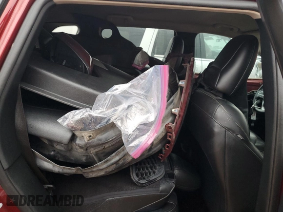 2018 Jeep Cherokee Latitude Plus with VIN 1C4PJLLBXJD615689, listed as a Copart auction lot 44822955 with 54,412 mi miles and Salvage Title. Bid and sale history available at carsss.com. Image 11.