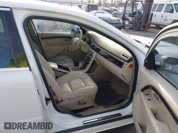2007 Volvo S80 V8 z VIN YV1AH852971030747, wystawiony jako IAAI lot #41208553 z przebiegiem 147 655 mil mil oraz . Historia ofert i sprzedaży dostępna na DreamBid. Obrazek 5.