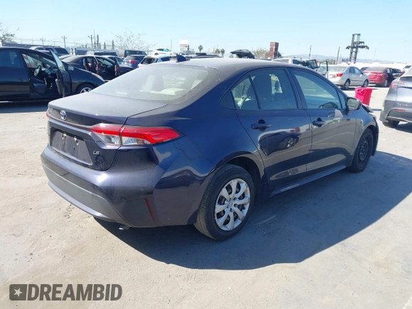 2020 Toyota Corolla LE with VIN JTDEPRAE4LJ093104, listed as a IAAI auction lot 41827963 with 69,780 mi miles. Bid and sale history available at carsss.com. Image 4.