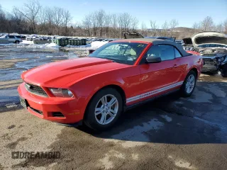 2011 Ford Mustang V6 with VIN 1ZVBP8EM2B5134834, listed as a Copart auction lot 44695685 with 34,104 mi miles and Salvage Title. Bid and sale history available at carsss.com. Image 1.