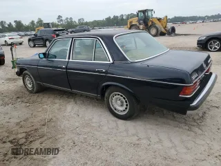 1984 Mercedes-Benz 300 with VIN WDBAB33A9EA047709, listed as a Copart auction lot 68974194 with 86,301 mi miles and Salvage Title. Bid and sale history available at carsss.com. Image 2.