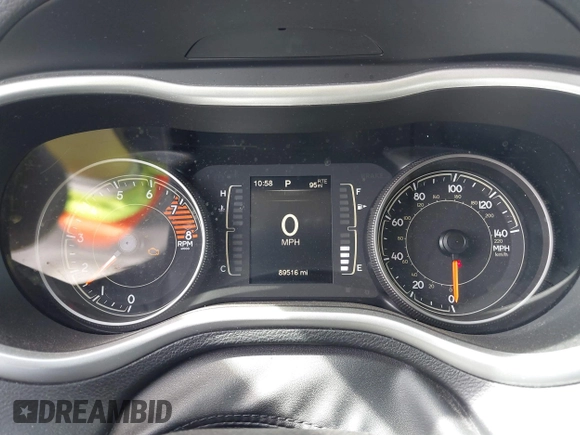 2018 Jeep Cherokee Latitude Plus z VIN 1C4PJMLX5JD603290, wystawiony jako IAAI lot #42237865 z przebiegiem 89 516 mil mil oraz . Historia ofert i sprzedaży dostępna na DreamBid. Obrazek 7.