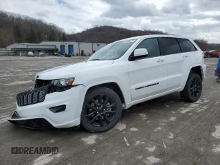 2022 Jeep Grand Cherokee WK Laredo X with VIN 1C4RJFAG8NC115597, listed as a Copart auction lot 50588025 with 18,327 mi miles and Salvage Title. Bid and sale history available at carsss.com. Image 1.