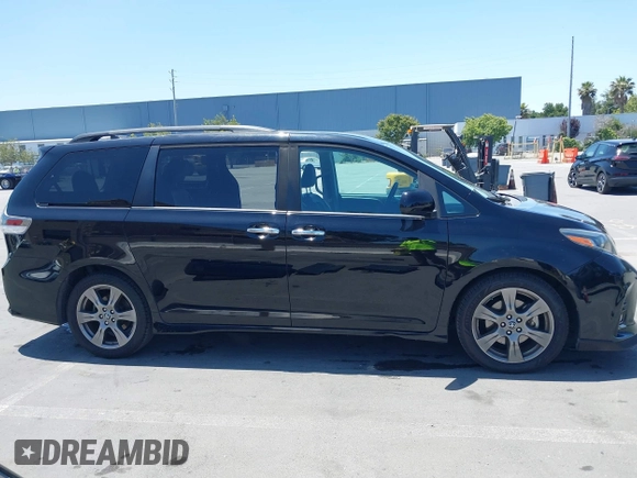 2019 Toyota Sienna SE z VIN 5TDXZ3DC9KS986994, wystawiony jako IAAI lot #42553898 z przebiegiem 88 315 mil mil oraz . Historia ofert i sprzedaży dostępna na DreamBid. Obrazek 14.