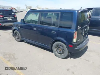 2005 Scion xB with VIN JTLKT334550197985, listed as a IAAI auction lot 42047397 with 250,302 mi miles. Bid and sale history available at carsss.com. Image 3.