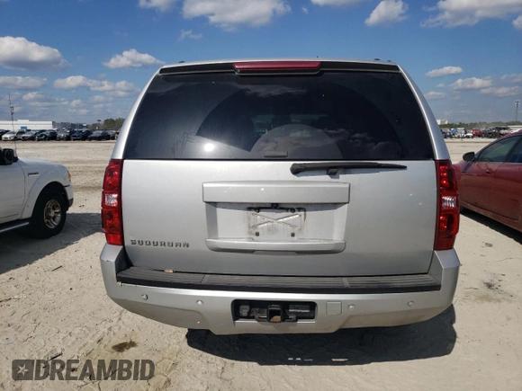 2014 Chevrolet Suburban LT with VIN 1GNSCJE06ER114674, listed as a Copart auction lot 44053755 with 199,486 mi miles and Salvage Title. Bid and sale history available at carsss.com. Image 6.