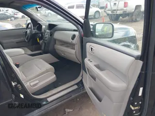 2012 Honda Pilot EX with VIN 5FNYF4H41CB036091, listed as a IAAI auction lot 41780801 with 154,818 mi miles. Bid and sale history available at carsss.com. Image 5.