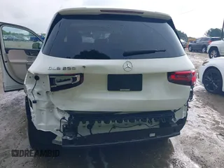 2021 Mercedes-Benz GLB 250 с VIN W1N4M4GB5MW120960, выставлен на аукционе IAAI как лот 42257515 с пробегом 52 546 миль миль и . История ставок и продаж доступна на DreamBid. Изображение 6.