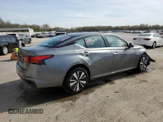 2021 Nissan Altima SV with VIN 1N4BL4DV9MN417824, listed as a Copart auction lot 50983445 with 92,317 mi miles and Salvage Title. Bid and sale history available at carsss.com. Image 3.