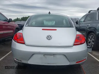 2012 Volkswagen Beetle 2.5L w/Sun PZEV с VIN 3VWJP7AT5CM603672, выставлен на аукционе IAAI как лот 42258888 с пробегом 115 511 миль миль и . История ставок и продаж доступна на DreamBid. Изображение 16.