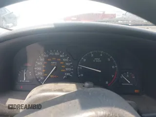 2002 Saturn SL с VIN 1G8ZK52732Z222128, выставлен на аукционе IAAI как лот 42476981 с пробегом 165 454 миль миль и . История ставок и продаж доступна на DreamBid. Изображение 7.