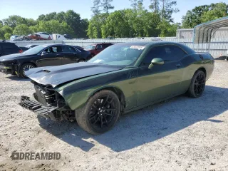 2022 Dodge Challenger R/T Scat Pack z VIN 2C3CDZFJ4NH251892, wystawiony jako Copart lot #53642865 z przebiegiem 42 974 mil mil oraz Szkoda całkowita • Salvage title. Historia ofert i sprzedaży dostępna na DreamBid. Obrazek 1.